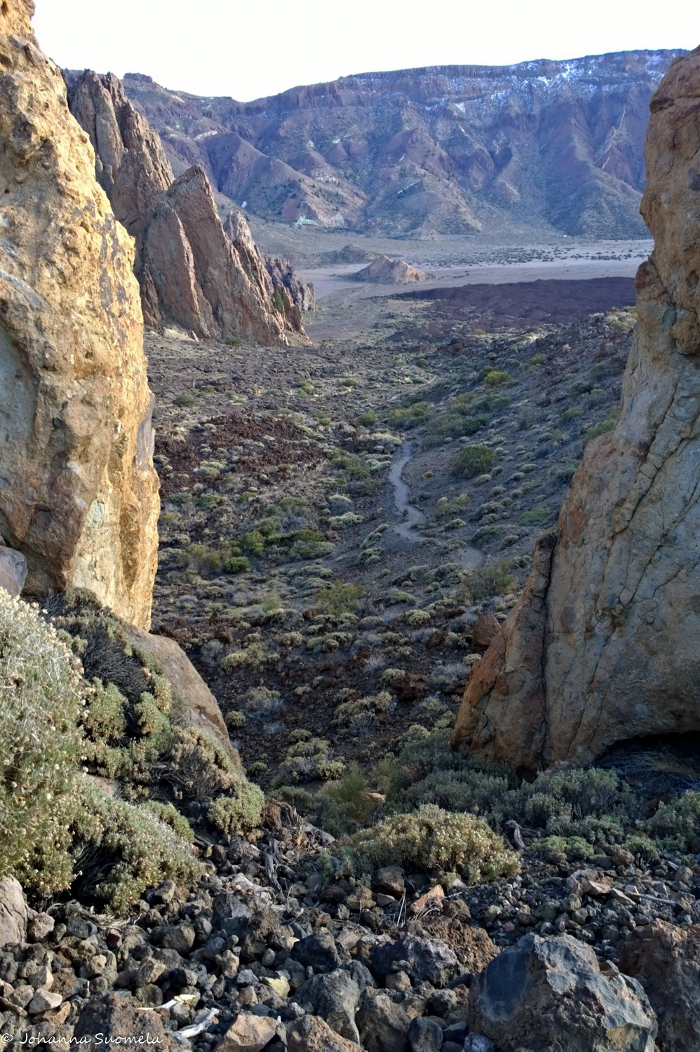 Teiden kansallispuiston Roques de Garcia -reitti kiertää hienojen kalliomuodostelmien sivuitse.