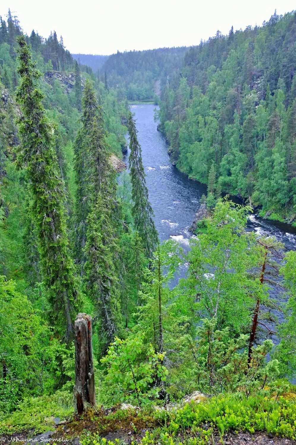 Kalliiosaari Pienen Karhunkierroksen varrella