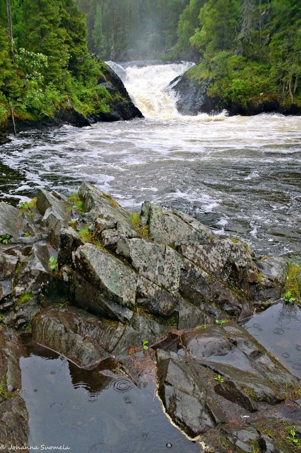Jyrävän putous Pienellä Karhunkierroksella