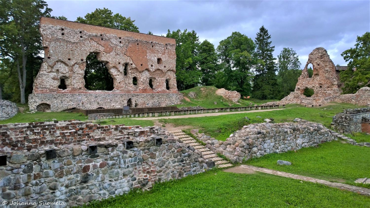 Viljandi ritarilinnan rauniot