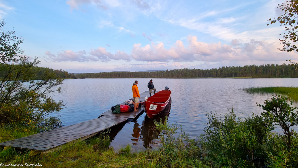 Ahkun Tuvan Nuoli Kaapin Jounin laiturissa.