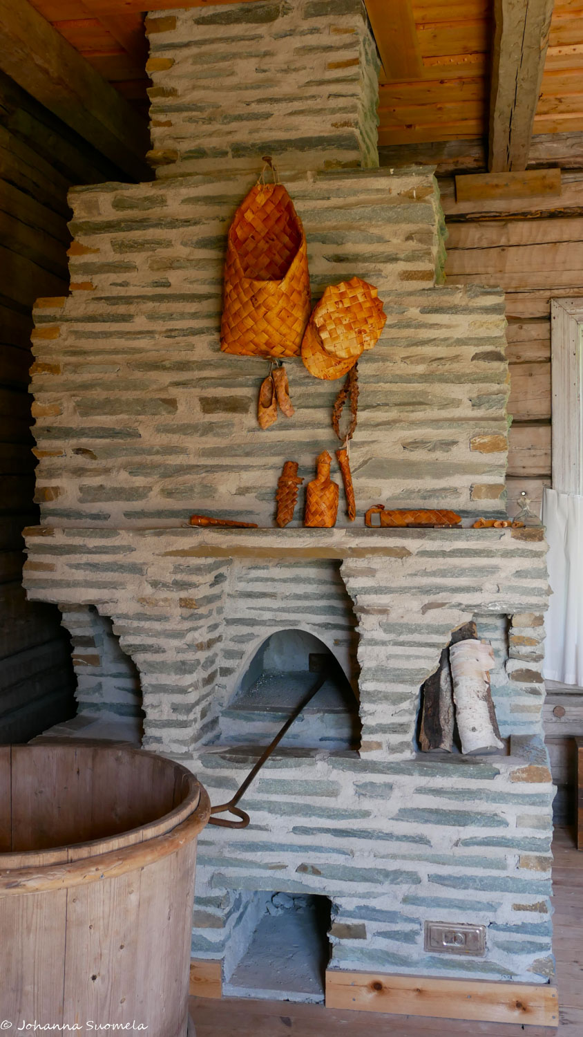 Kuusamon kotiseutumuseo Rävän talo