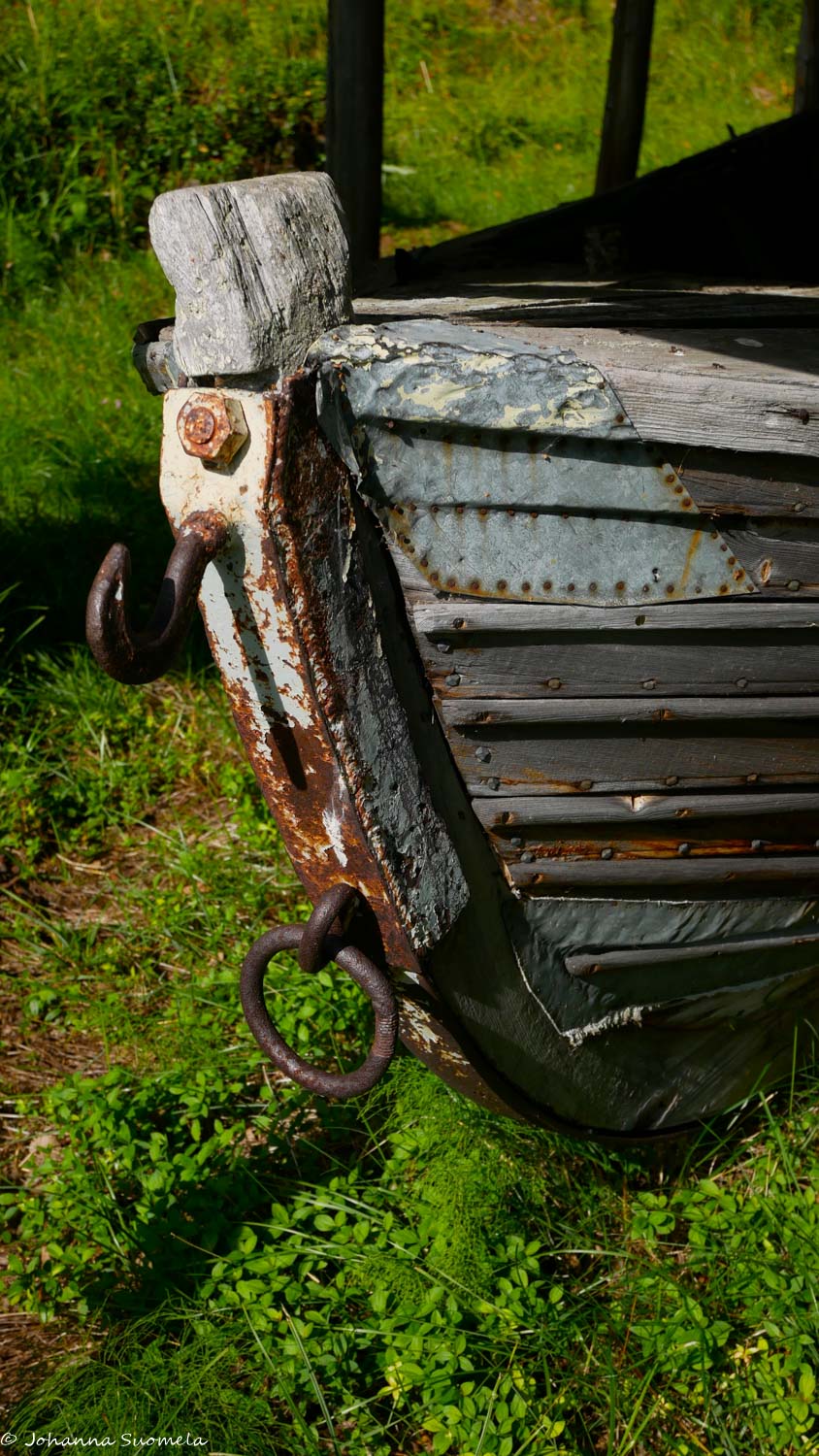 Kuusamon kotiseutumuseo tukkivene