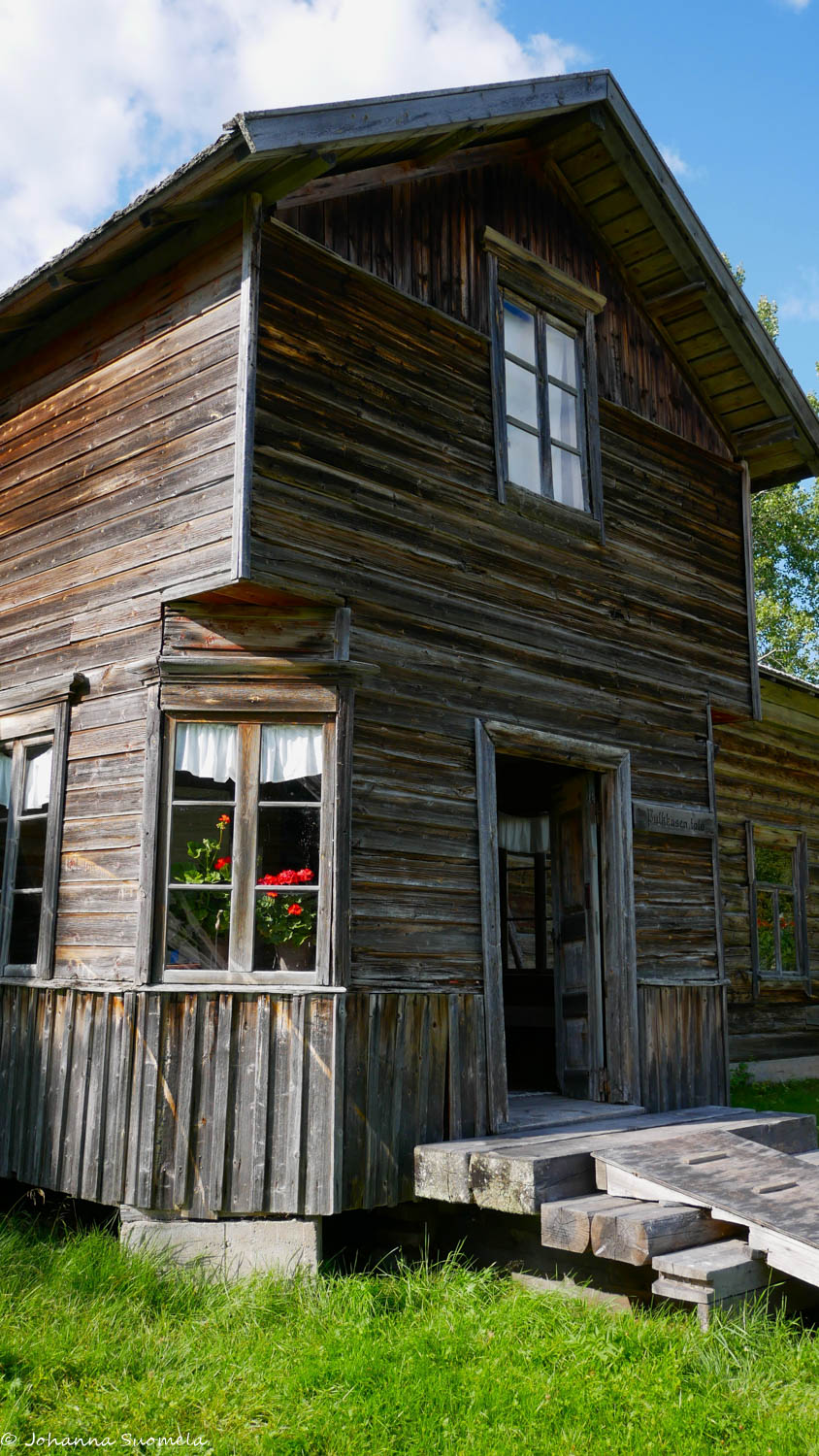 Kuusamon kotiseutumuseo Pulkkasen talo