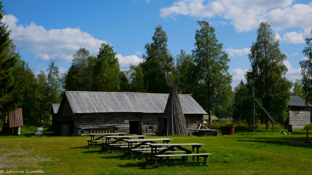 Kuusamon kotiseutumuseo Navetta